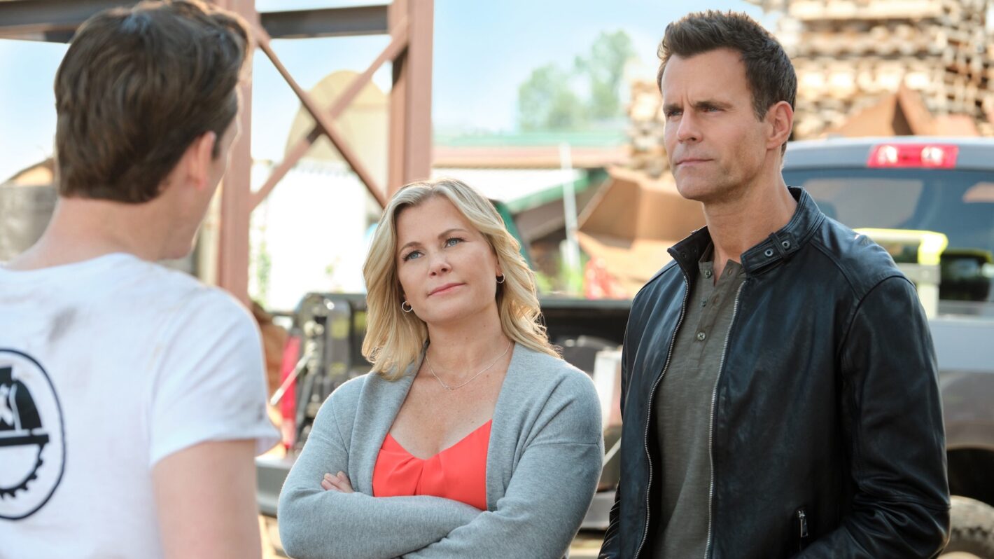 Alison Sweeney and Cameron Mathison in 'A Zest for Death: A Hannah Swensen Mystery'